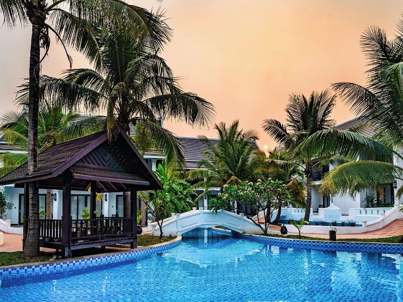 Manyo Hotel And Resort image