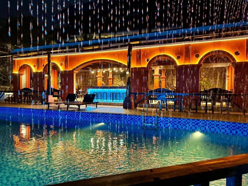 Manyo Hotel And Resort image