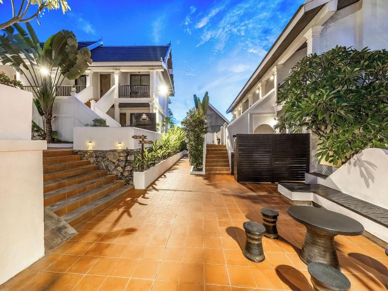 Manyo Hotel And Resort image