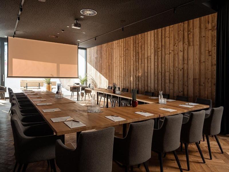 Adea Lifestyle Suites image
