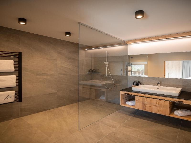 Adea Lifestyle Suites image