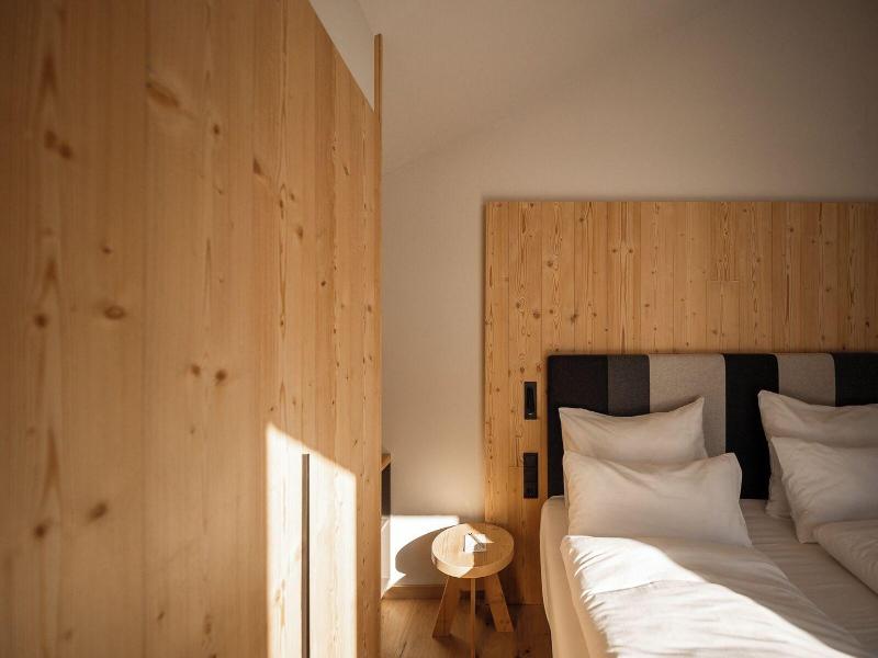 Adea Lifestyle Suites image