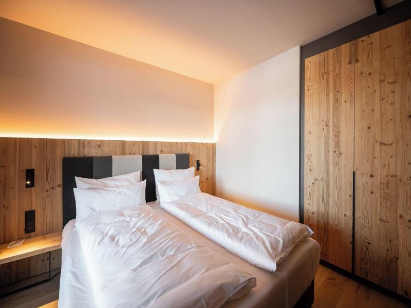 Adea Lifestyle Suites image