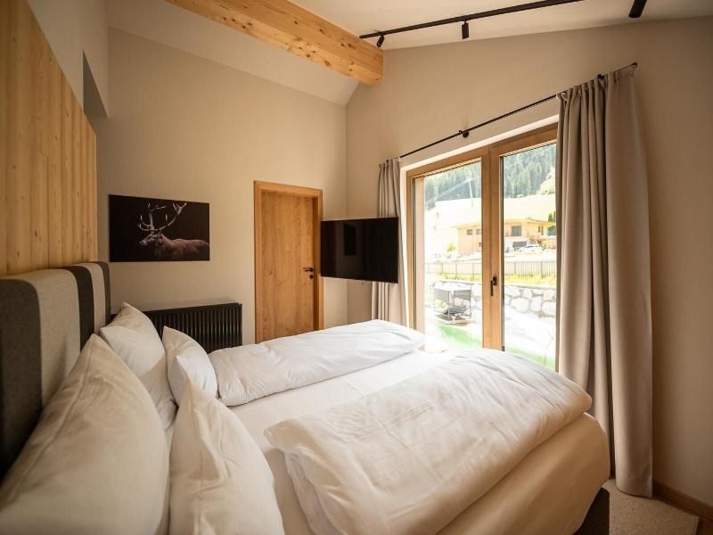 Adea Lifestyle Suites image