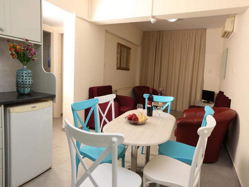 Sunquest Gardens Holiday Resort image