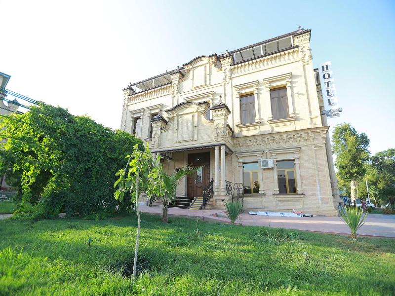 Boulevard Palace image