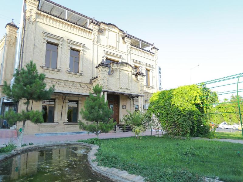 Boulevard Palace image