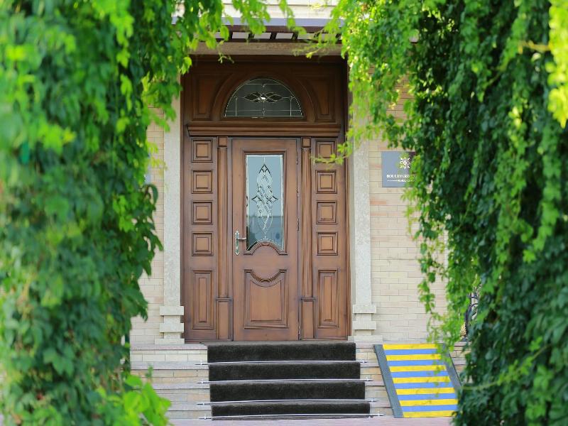 Boulevard Palace image