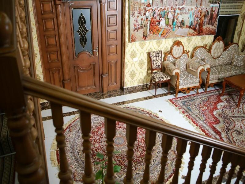 Boulevard Palace image
