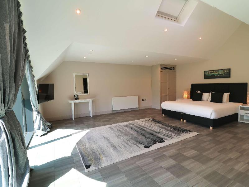 Old Thorns Hotel, Golf and Country Estate image