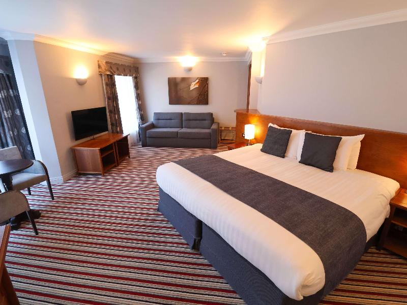 Old Thorns Hotel, Golf and Country Estate image