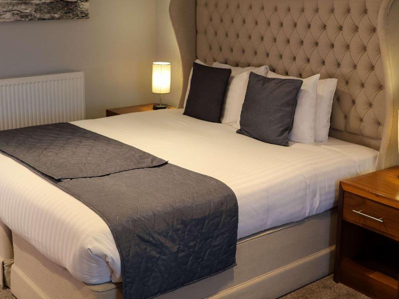 Old Thorns Hotel, Golf and Country Estate image