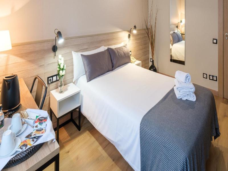 Hotel Torres Manlleu image