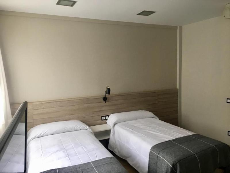 Hotel Torres Manlleu image