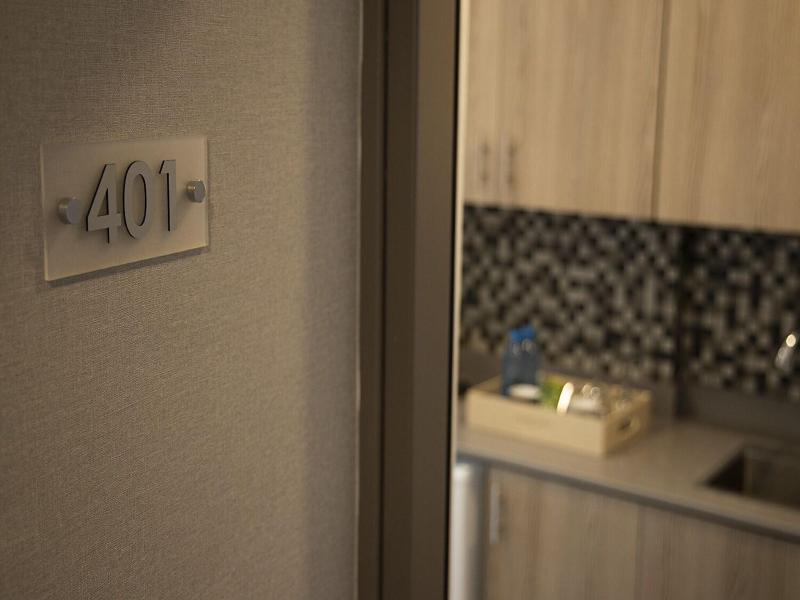 Jimmy's Suites image