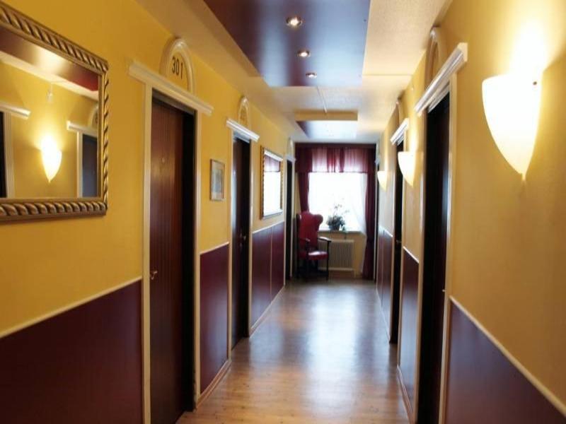 Stadthotel Restaurant Auerhahn image
