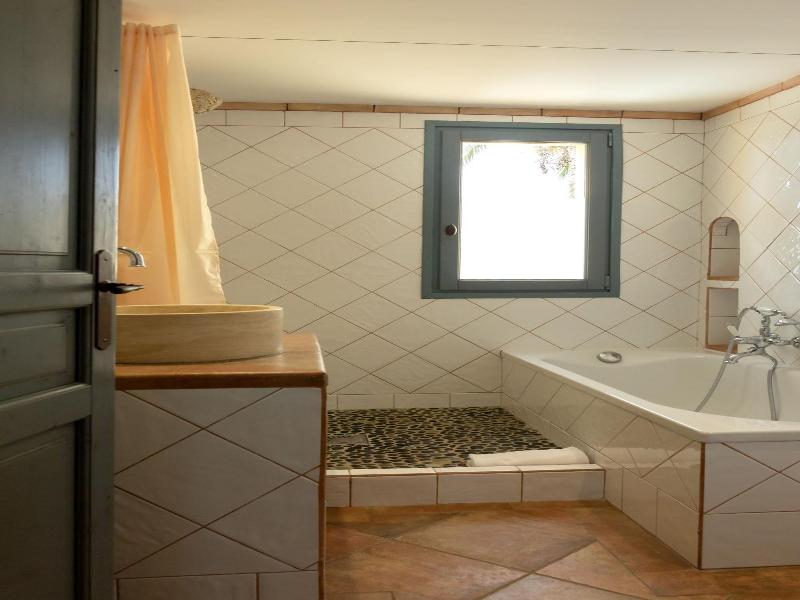 Casa Santini X Roc Seven image