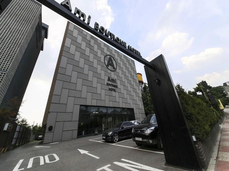 Ami Boutique Hotel image