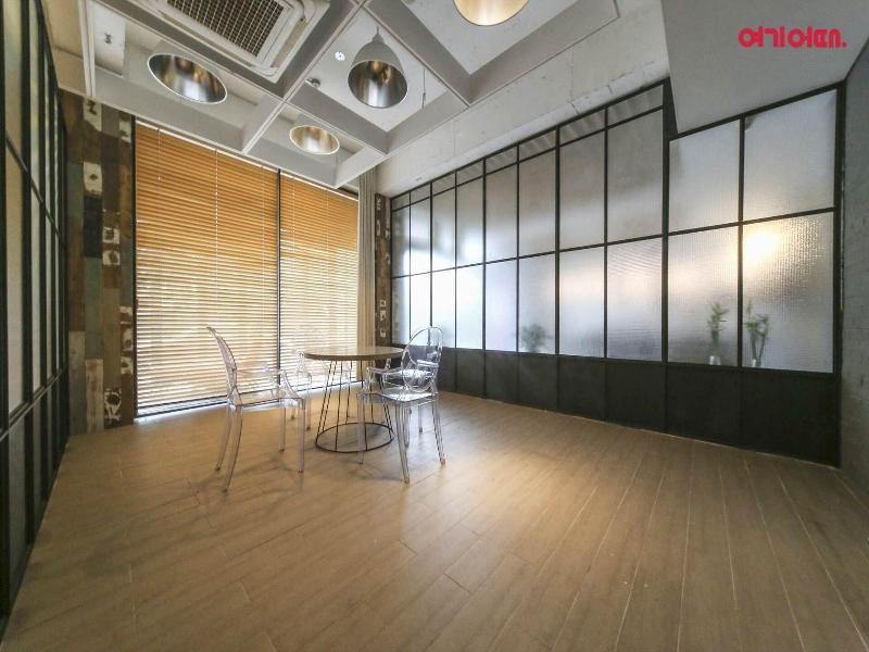 Ami Boutique Hotel image