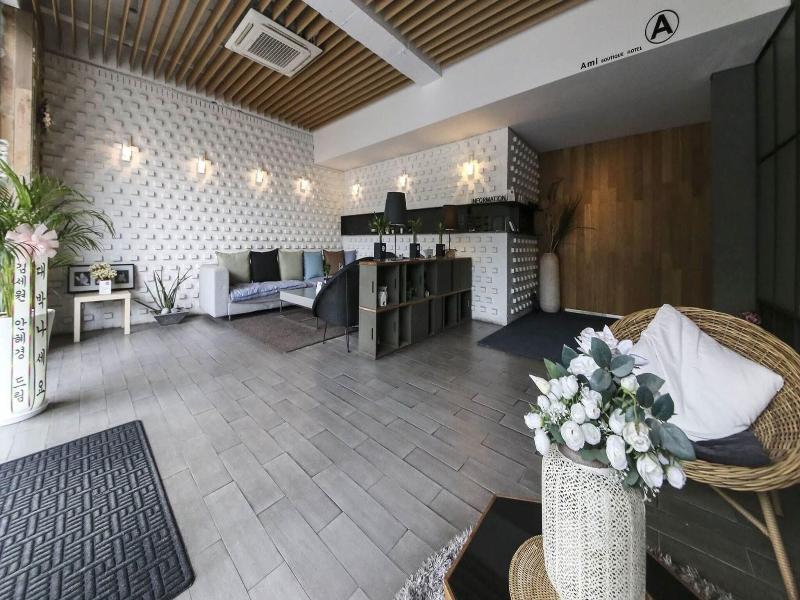 Ami Boutique Hotel image