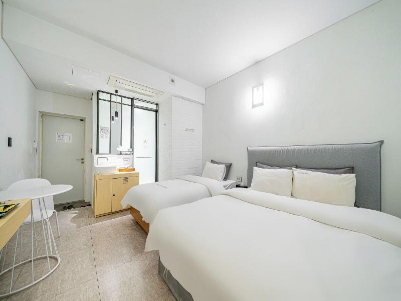Ami Boutique Hotel image