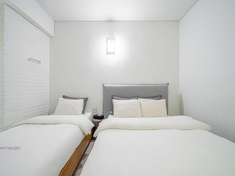 Ami Boutique Hotel image