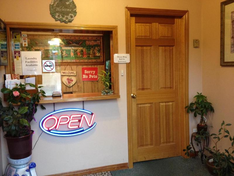 Cedar Springs Motel image