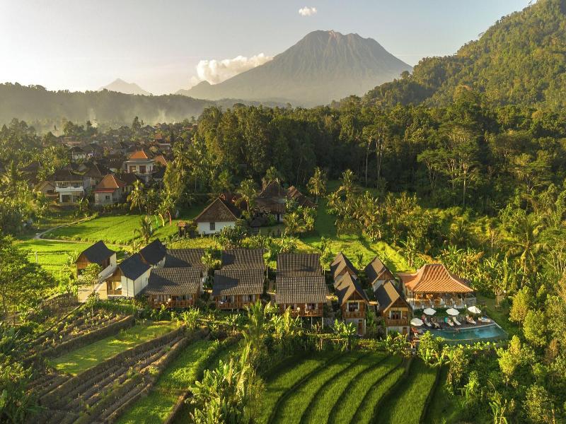 Devani Resort Sidemen image