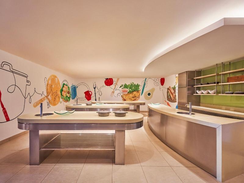Sheraton Nha Trang Hotel and Spa image