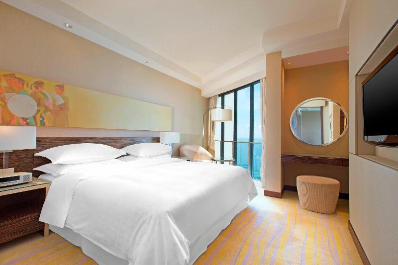 Sheraton Nha Trang Hotel and Spa image
