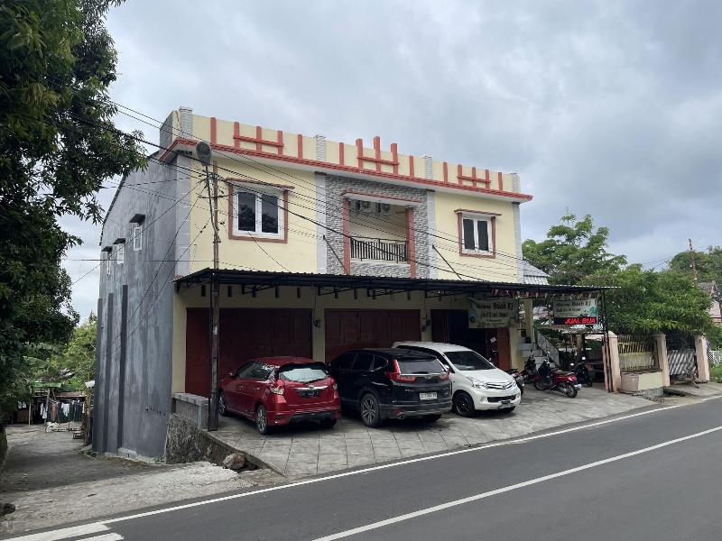 Oyo 93412 Kost Irma Syariah Near Uptd Smp Negeri 8