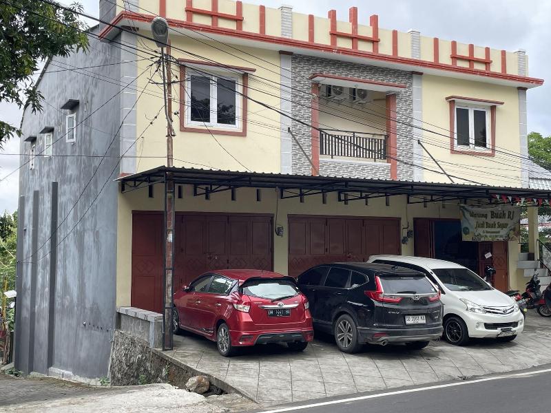 Oyo 93412 Kost Irma Syariah Near Uptd Smp Negeri 8