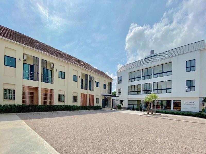 Calamint Residence Hotel image