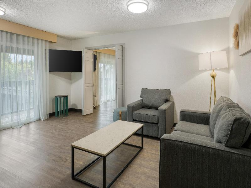 Best Western Portland West Beaverton image