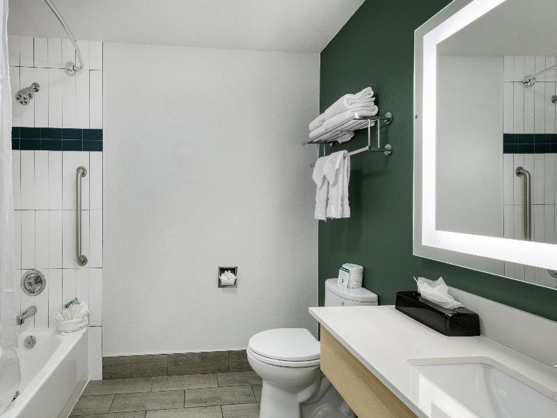 Best Western Portland West Beaverton image