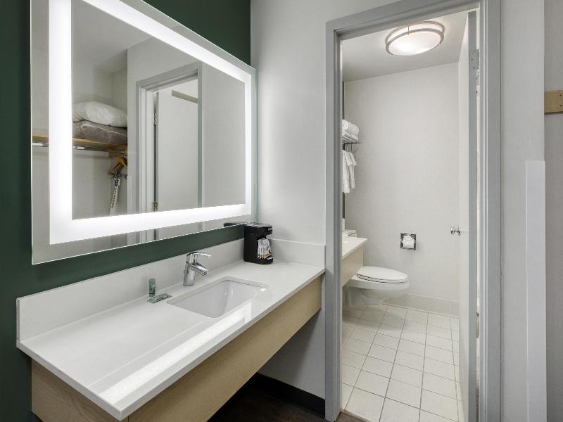 Best Western Portland West Beaverton image