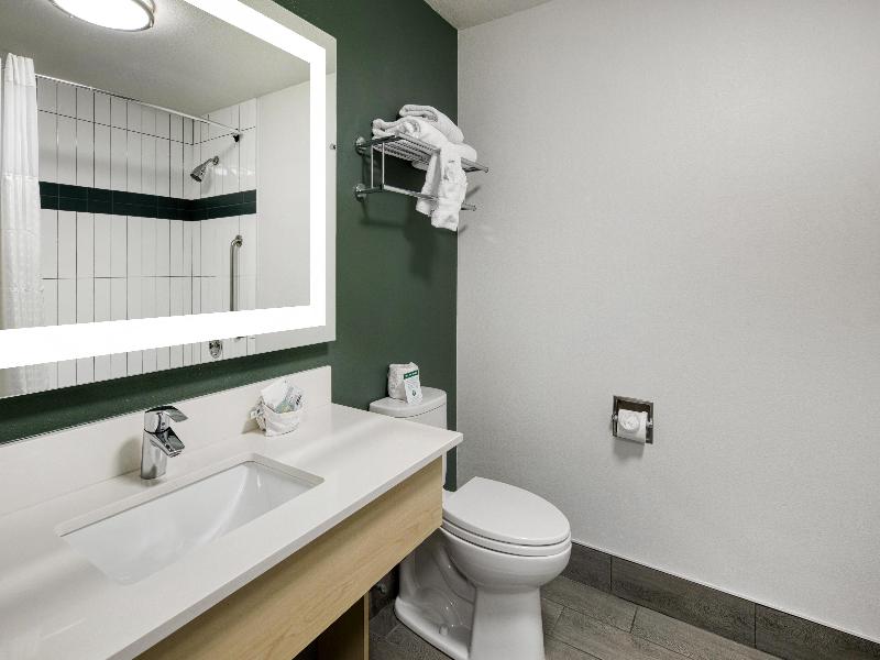 Best Western Portland West Beaverton image