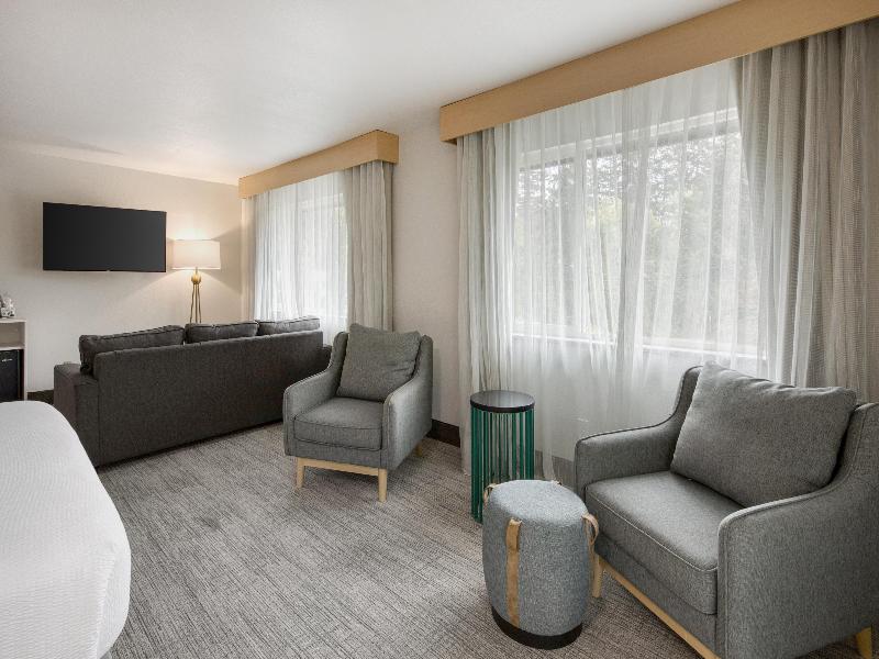Best Western Portland West Beaverton image