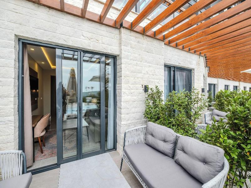 Montenegro Lodge image