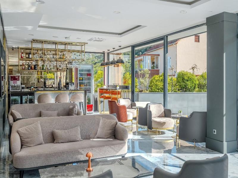 Montenegro Lodge image