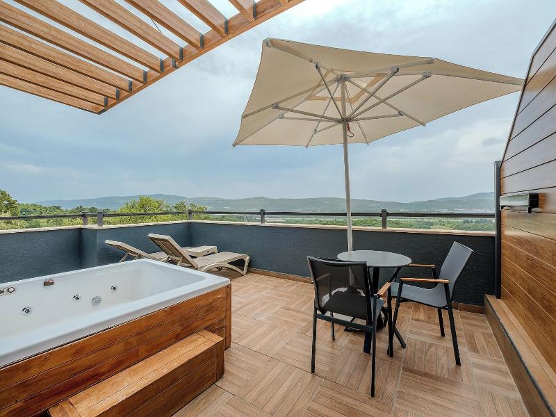 Montenegro Lodge image