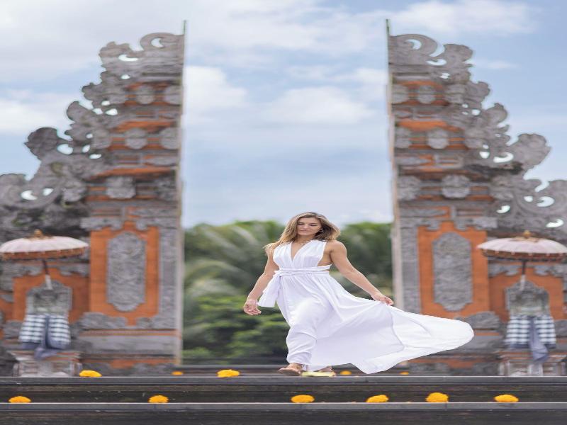Anumana De Suite image