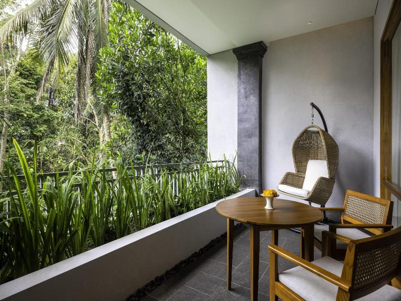 Anumana De Suite image