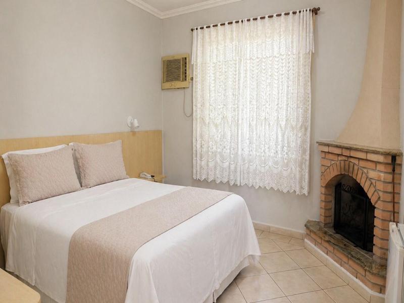 Vila Francesa Hotel image