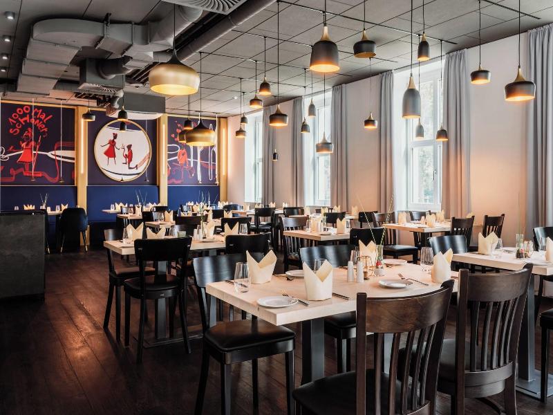 Grimms Hotel Hanau image