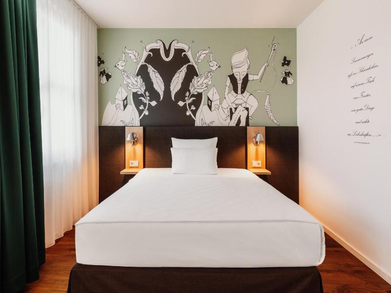 Grimms Hotel Hanau image