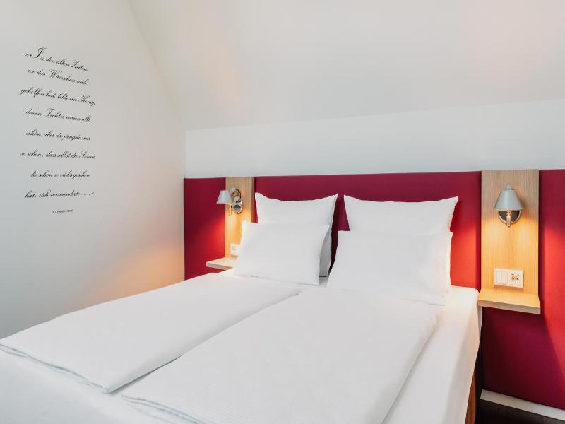 Grimms Hotel Hanau image