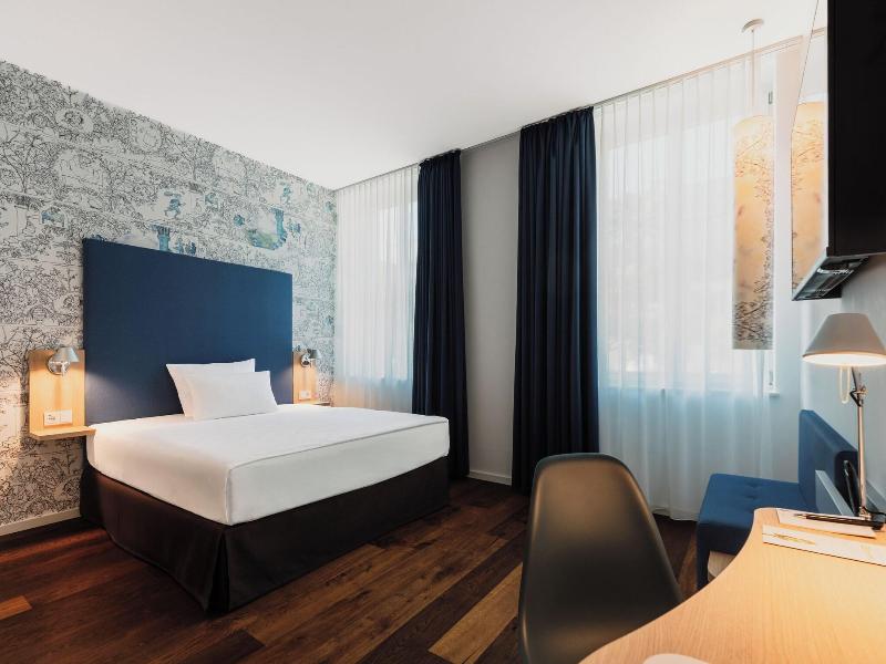 Grimms Hotel Hanau image