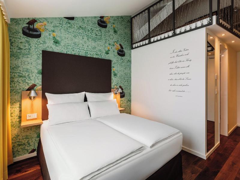 Grimms Hotel Hanau image