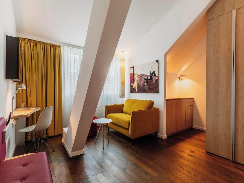 Grimms Hotel Hanau image